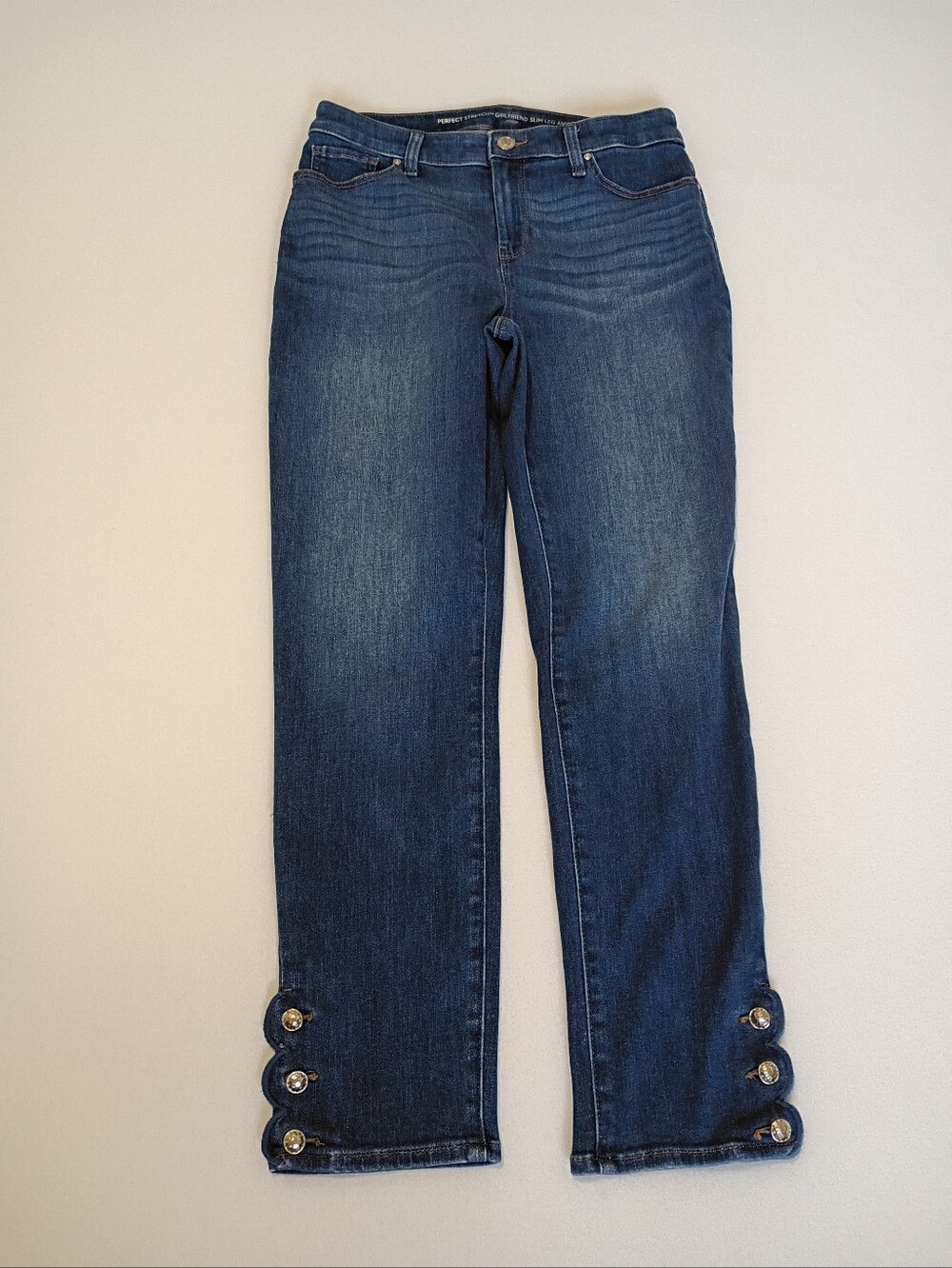 Chico’s 0/Sm Perfect Stretch Girlfriend Slim Ankle Jeans Scalloped Button Hem